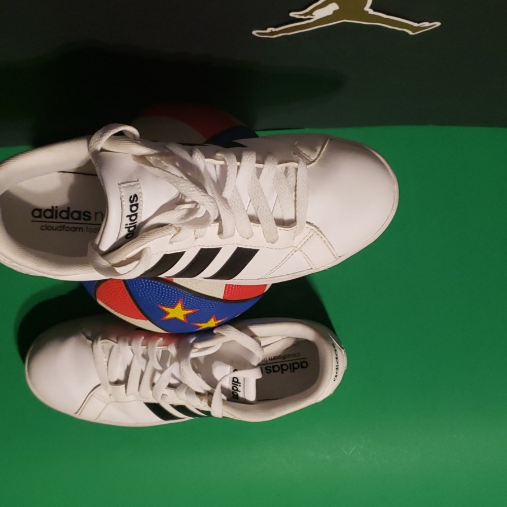 Shoes - Picture 2 of 7